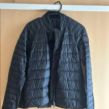 CANADA GOOSE 블랙 다운 자켓 M