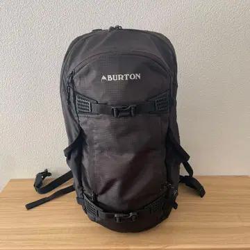BURTON 블랙 럭색 백팩