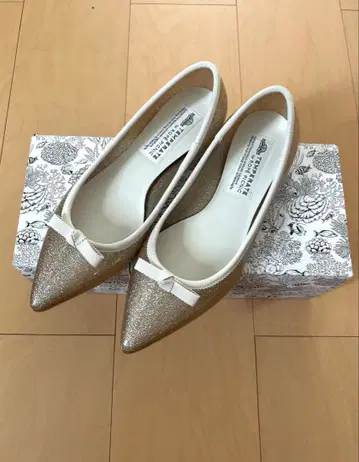 템퍼레이트 temperate 골드 리본 글리터 레인 슈즈 37