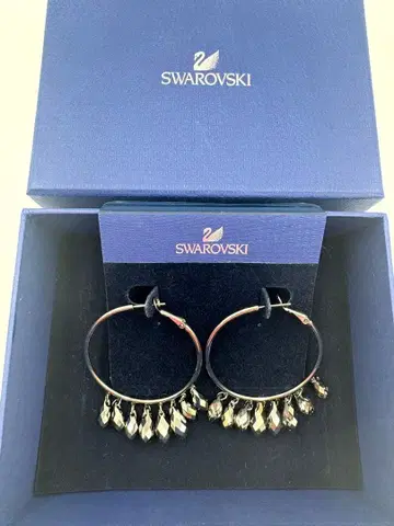 SWAROVSKI 스와로브스키 트위기 귀걸이 박스 포함