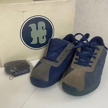 [ 새상품 미사용 ] i-path 아이패스 스니커즈 27.5cm