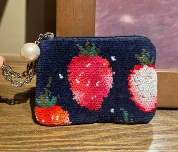 딸기 무늬 자수 네이비 소형 파우치