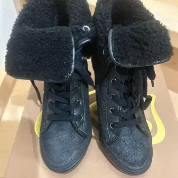 블랙 스웨이드 퍼 하이컷 스니커즈 Ash