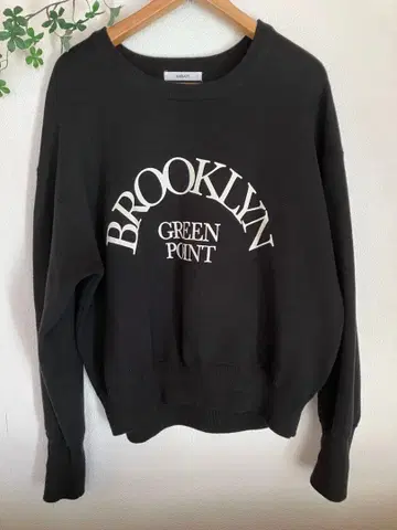 라디에이트 로고 니트