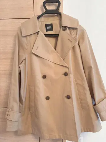 PLST 숏 트렌치코트