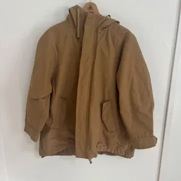 아메리칸 홀릭 자켓 브라운 후드 부착 마운틴 파카