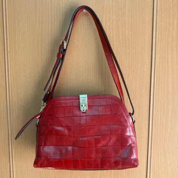 레드 악어 엠보싱 숄더백