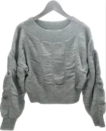 EMODA 그레이 케이블 짜임 크롭 스웨터