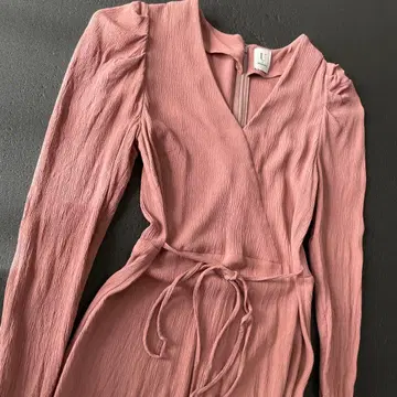 핑크 랩 스타일 원피스 긴팔