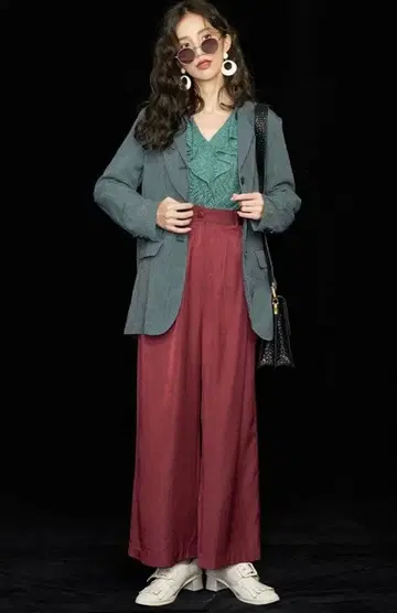 Tnewties [ 제임스 와 스케치 ] 자켓