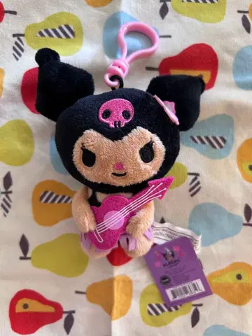 쿠로미 하와이 기타 포함 키링