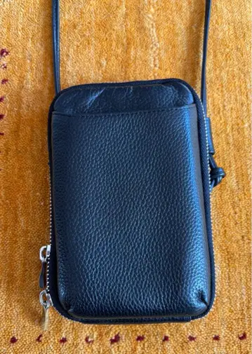 뷰티 앤 유스 스마트폰 숄더 백 블랙