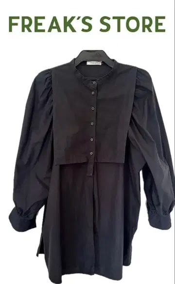 FREAK'S STORE 스탠드 카라 볼륨 소매 블라우스 블랙