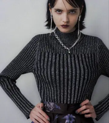 HARE 라메 랜덤 리브 니트 블랙