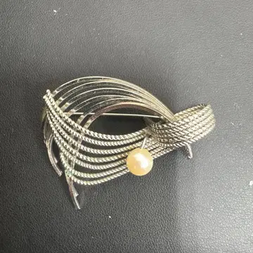 엘레강트한 은색 브로치 7.9mm 진주 포함