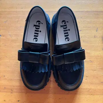 에피누 리본 프린지 로퍼 24.5