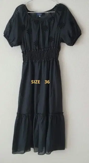 M's Gracy 블랙 반팔 원피스