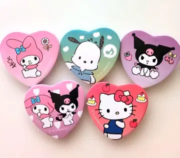 이온 한정판 산리오 트레이딩 하트 캔뱃지 5개 세트