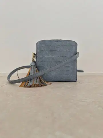 스카이블루 크로커다일풍 숄더백