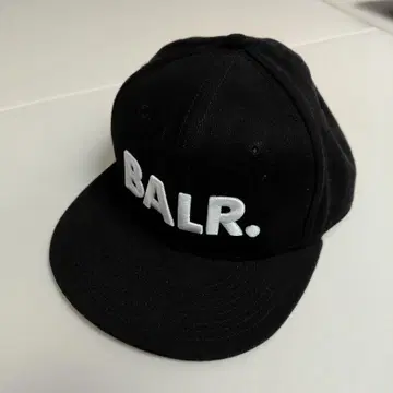 보라 BALR. 블랙 캡 로고