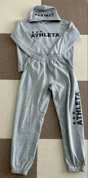 ATHLETA 그레이 후드 부착 맨투맨 상하의 세트 !