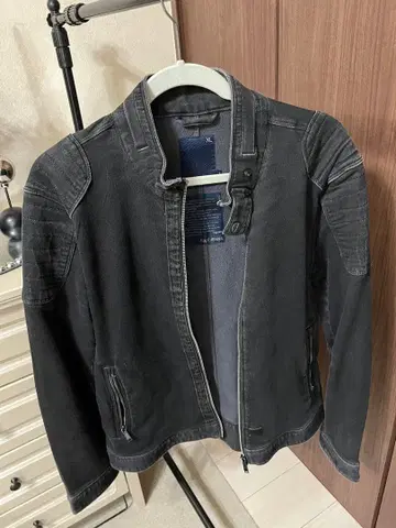 블랙 데님 자켓 ABLE JEANS