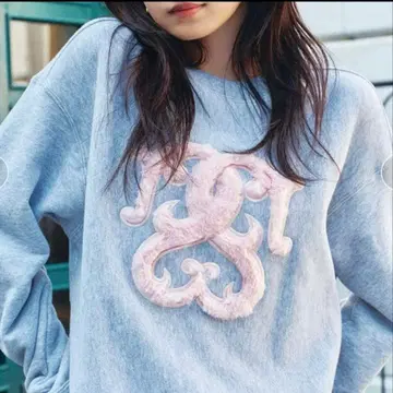 미개봉 새상품 보아 로고 맨투맨 라이트 그레이 snidel 스나이델