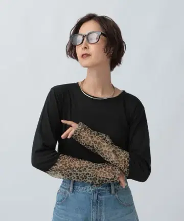 LEPSIM 레오파드 무늬 소매 절개 풀오버