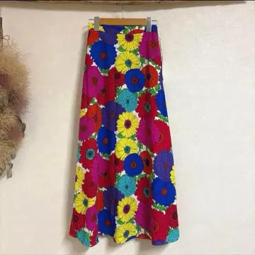 로데오 크라운 꽃무늬 스커트 컬러풀 개성있는