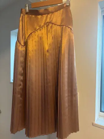 컨버스 도쿄 종아리 기장 플리츠 스커트 size 3