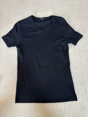 theory 블랙 V넥 T셔츠