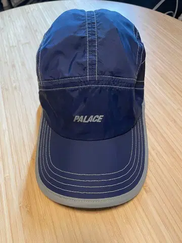 Palace Skateboards Reflecto Runner SS23