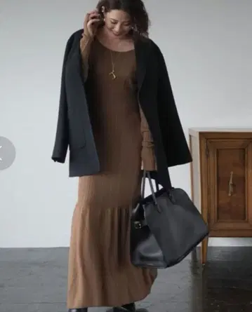 ETRE TOKYO 에트레토쿄 백그라운드 리브 니트 원피스