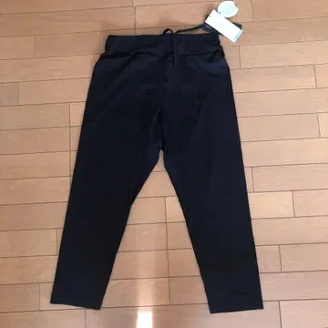 새상품 DESCENTE 블랙 앵클 기장 여성용 L