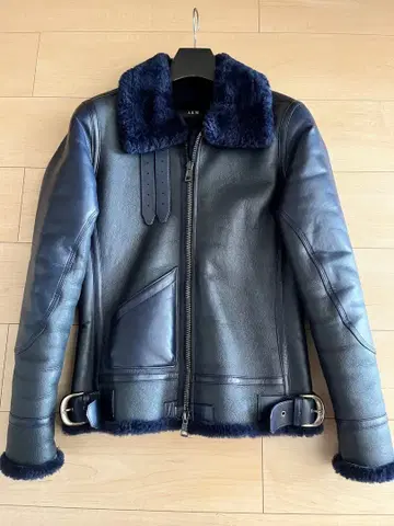 AKM B3 네이비 무스탕 자켓