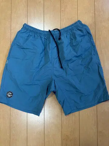 ATHLETA 스카이블루 숏팬츠 L 사이즈