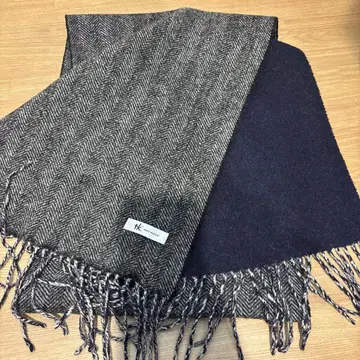 새상품급 남성용 TAKEO KIKUCHI 머플러