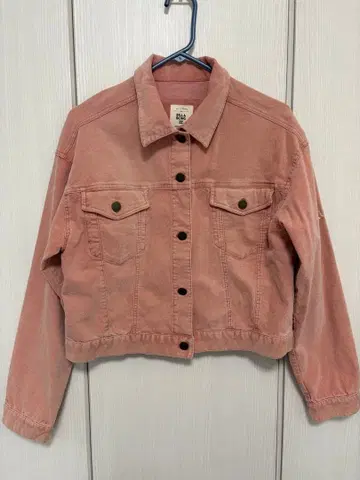 Billabong 핑크 크롭 자켓 미사용, 즉시 발송!!