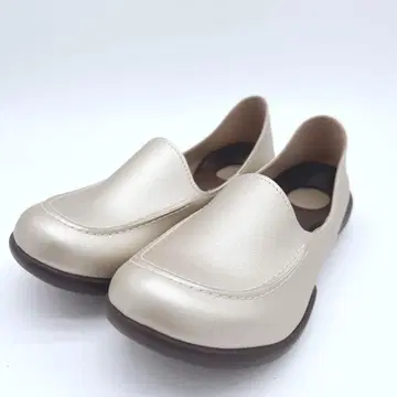 새상품 인기 모델 리게타 드라이빙 로퍼 M 골드 R-302