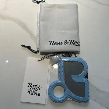 Rest & Recreation 스카이블루 카드 케이스