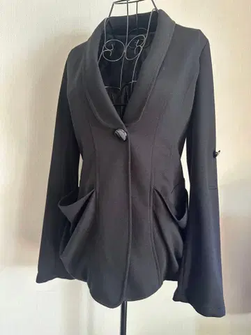 DURAS 블랙 벨 슬리브 자켓 새상품