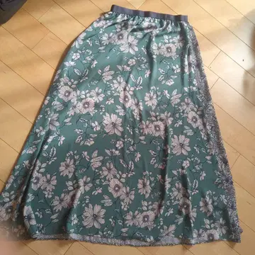 이에나프 꽃무늬 스커트