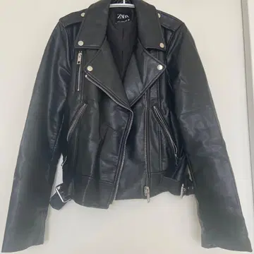 ZARA 인조 가죽 라이더 자켓 M 사이즈 블랙