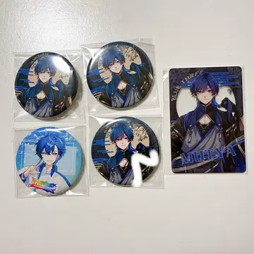 with a triple 무챠 캔뱃지 아크릴 카드 세트