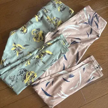 [emmi yoga] 오리지널 플라워 무늬 레깅스 2개 세트 사이즈 0