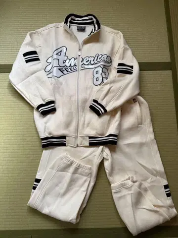 American Feeling 셋업 M 사이즈 화이트