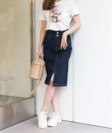 [ ROYAL PARTY ] 새상품급 베이직 데님 타이트 스커트