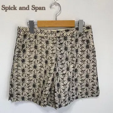 [ Spick and Span ] 자수 꽃무늬 전체 레이스 숏팬츠 면