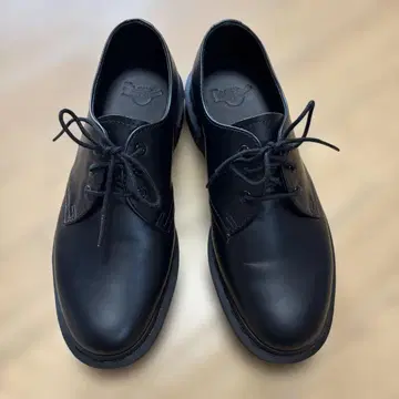 닥터마틴 3홀 블랙 사이즈 UK5 24cm 전후