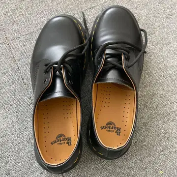 닥터 마틴 블랙 레이스업 슈즈
